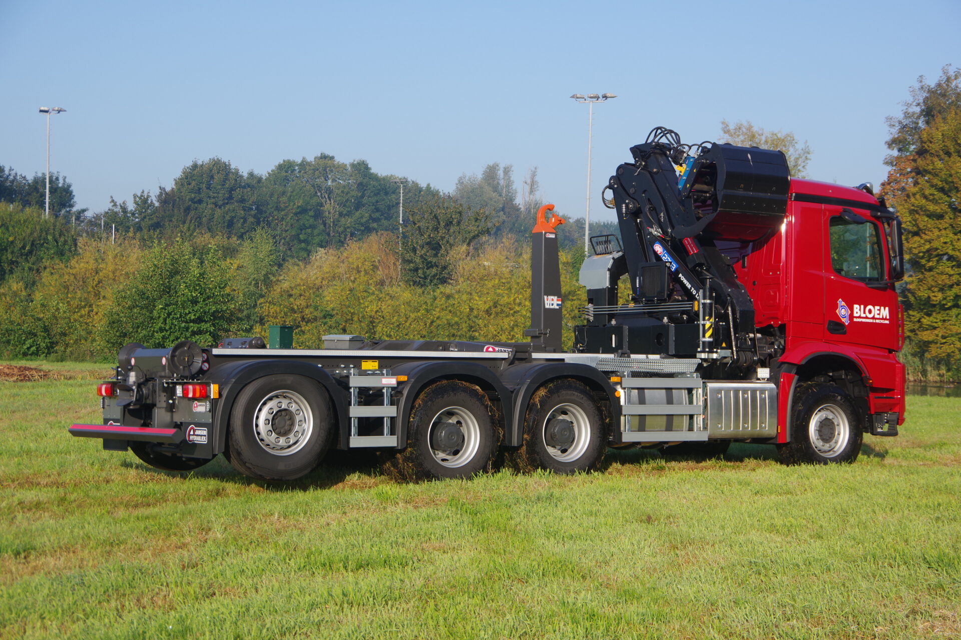 Arocs 8x4 Wide Spread Bloem ra 2