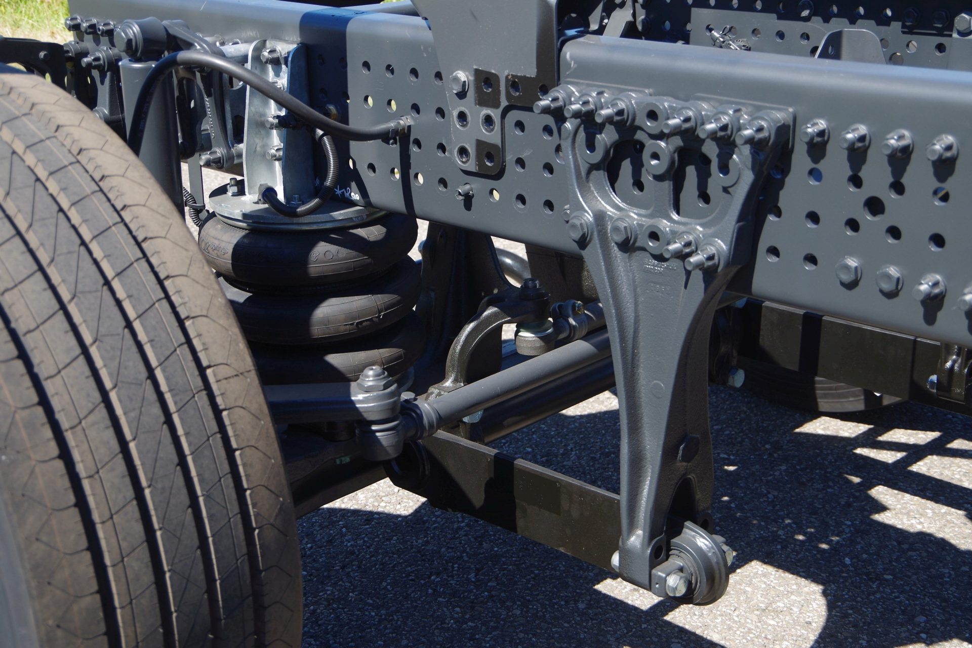 As ophangpunt met stabilisator