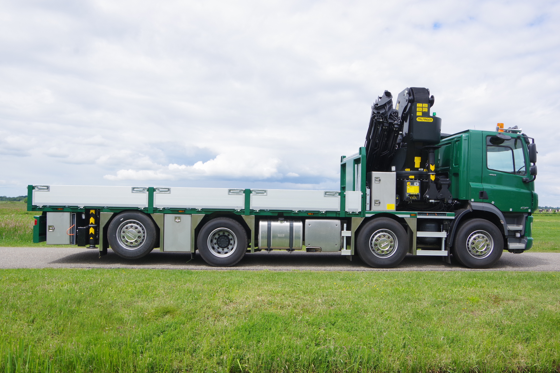 DAF_FAX450_wide-spread v Griunsven met PK 78002-SH lz 1