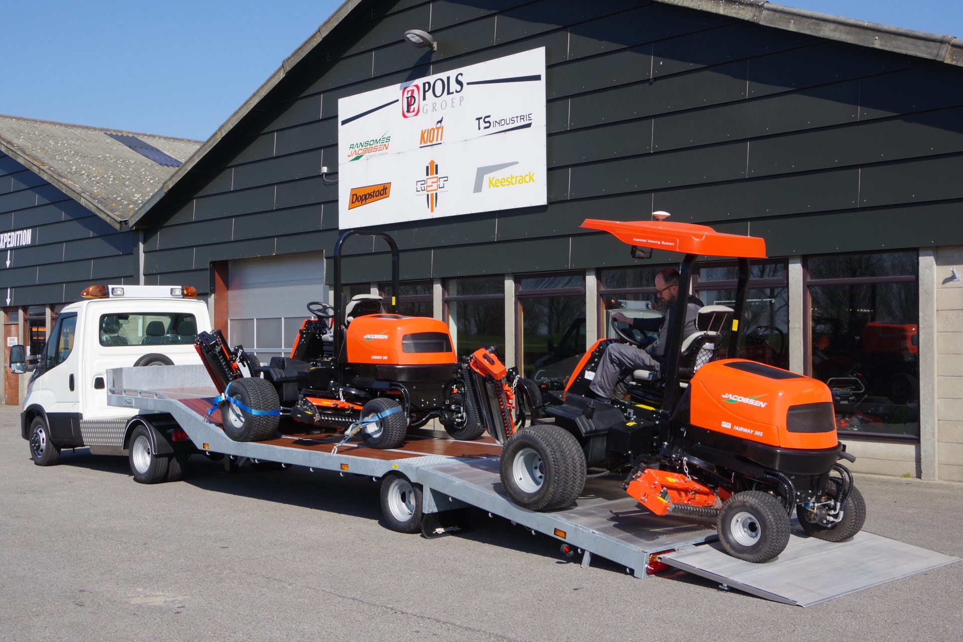 Daily enkelas knik met Jacobsen voor pand 2