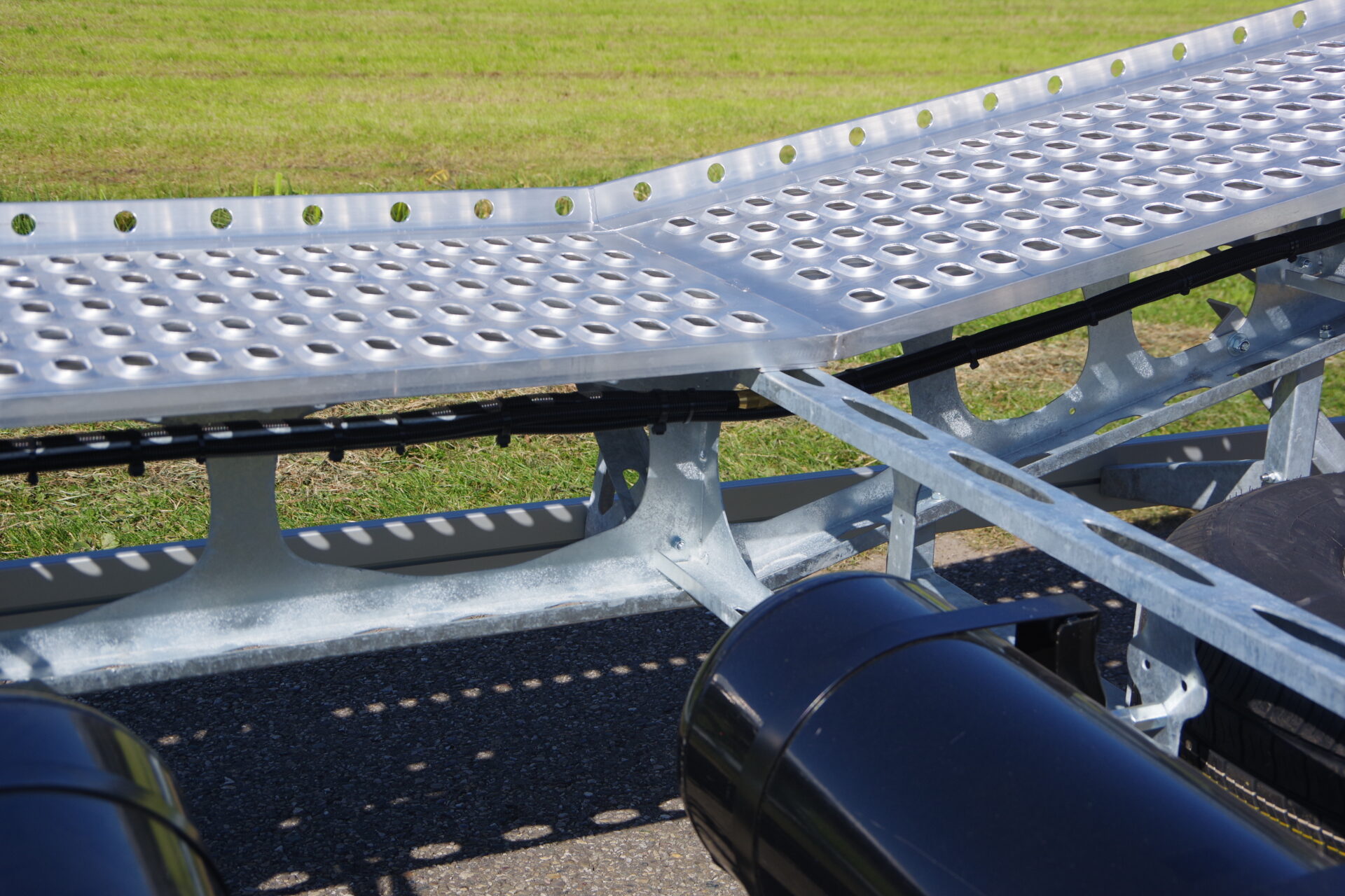 Domex chassis links laag