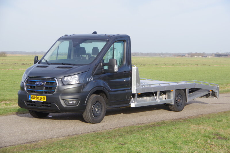 e-TRANSIT oprijwagen lv