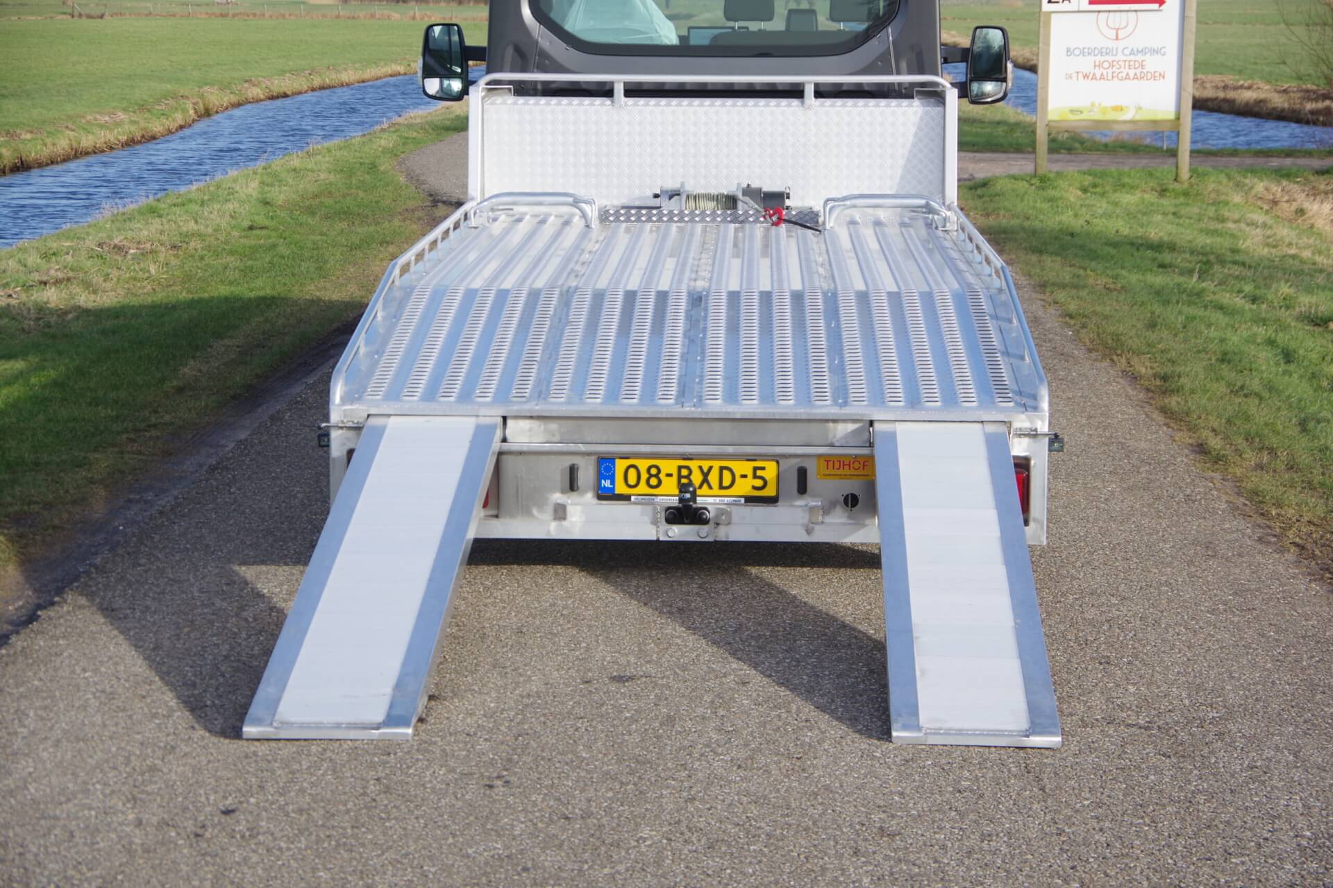 e-TRANSIT oprijwagen rijgoten open aa