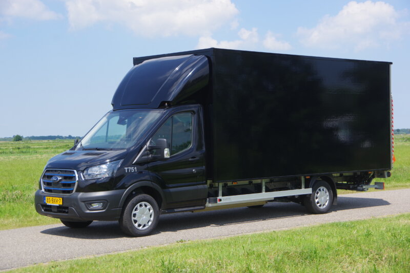 e-Transit zwart 26M3 lv