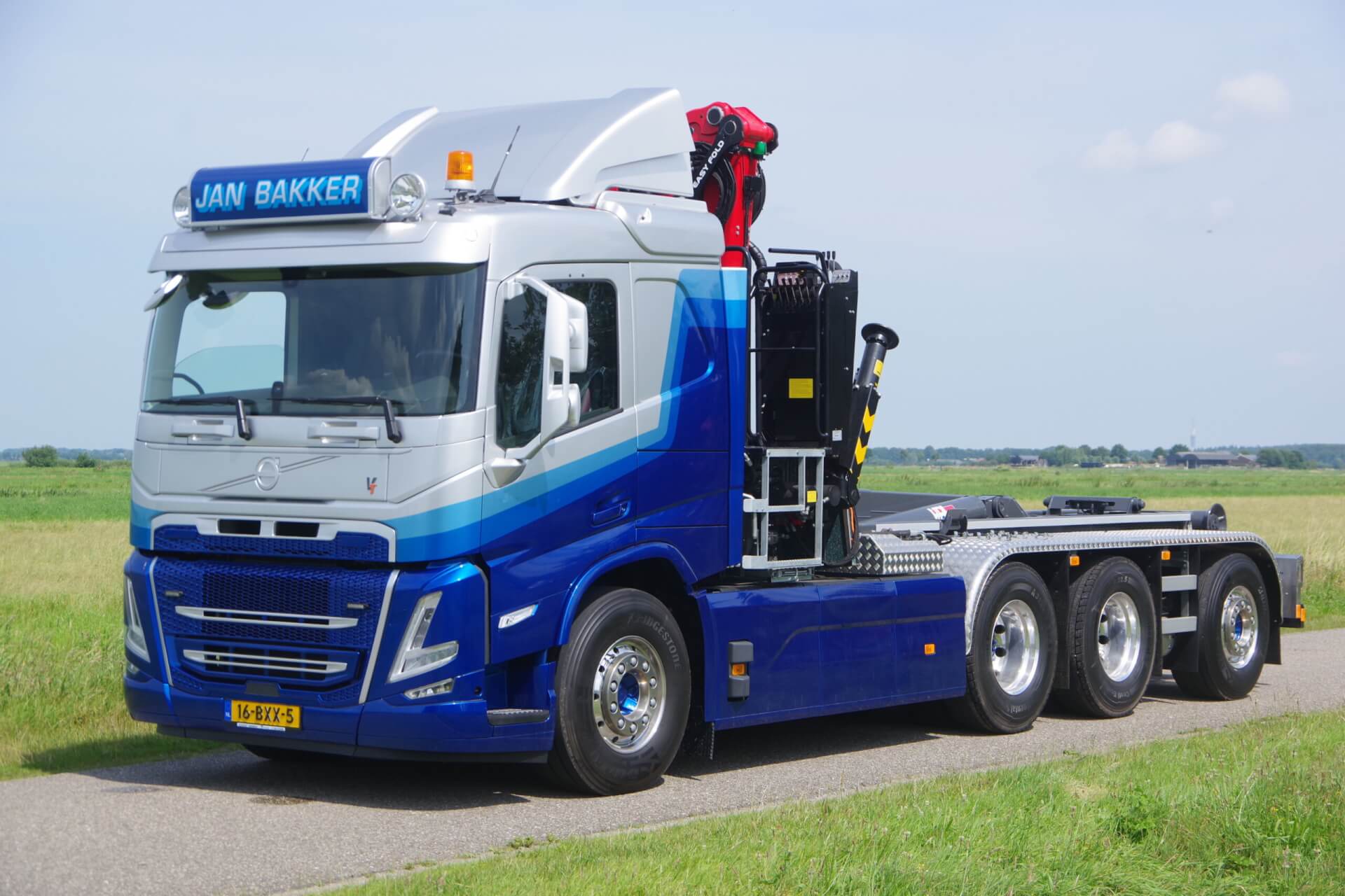 e-VOLVO 8x4 Wide-Spread VDL-haak + Q200Z lv 2