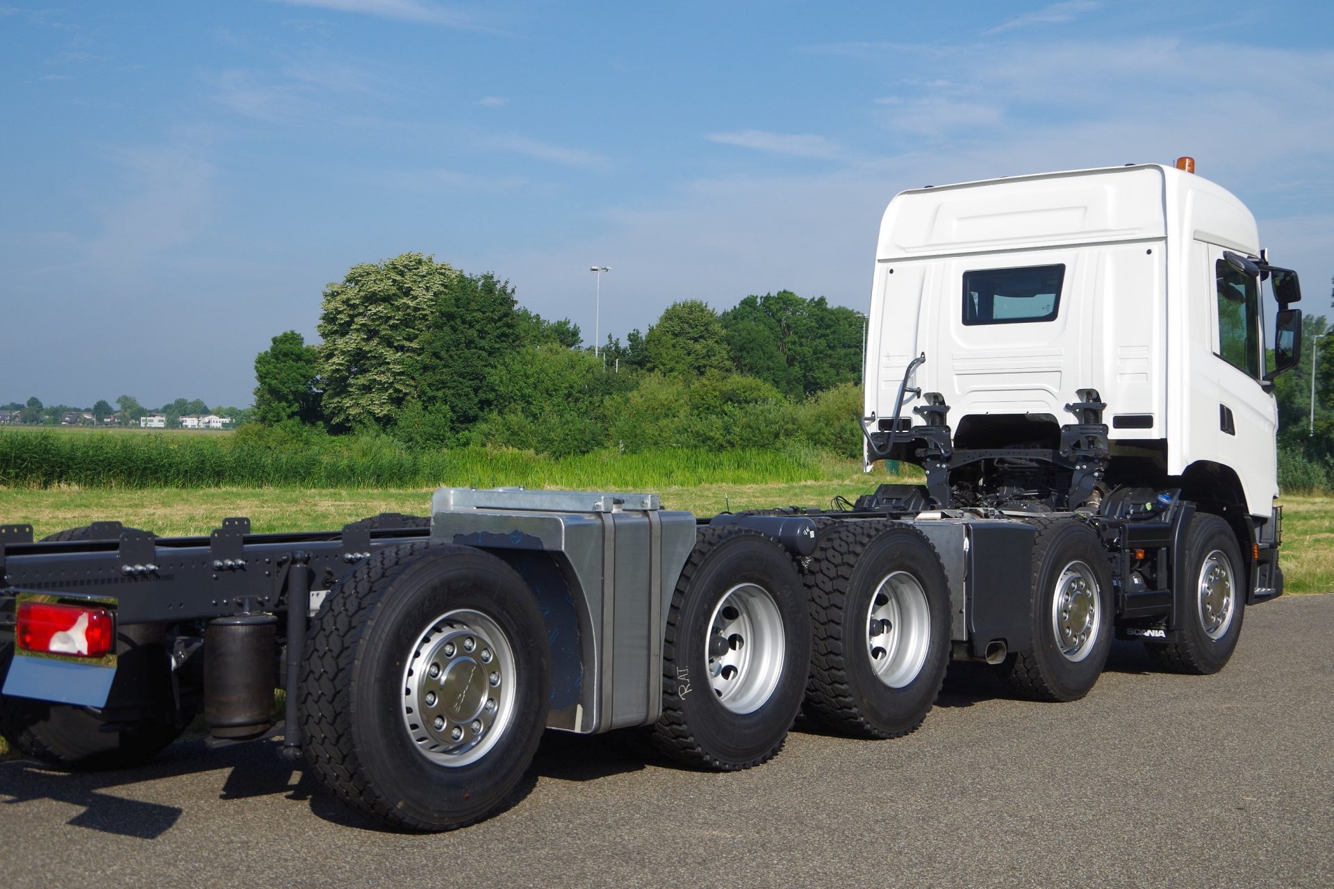 G 450 5-asser 49 ton chassis a 2