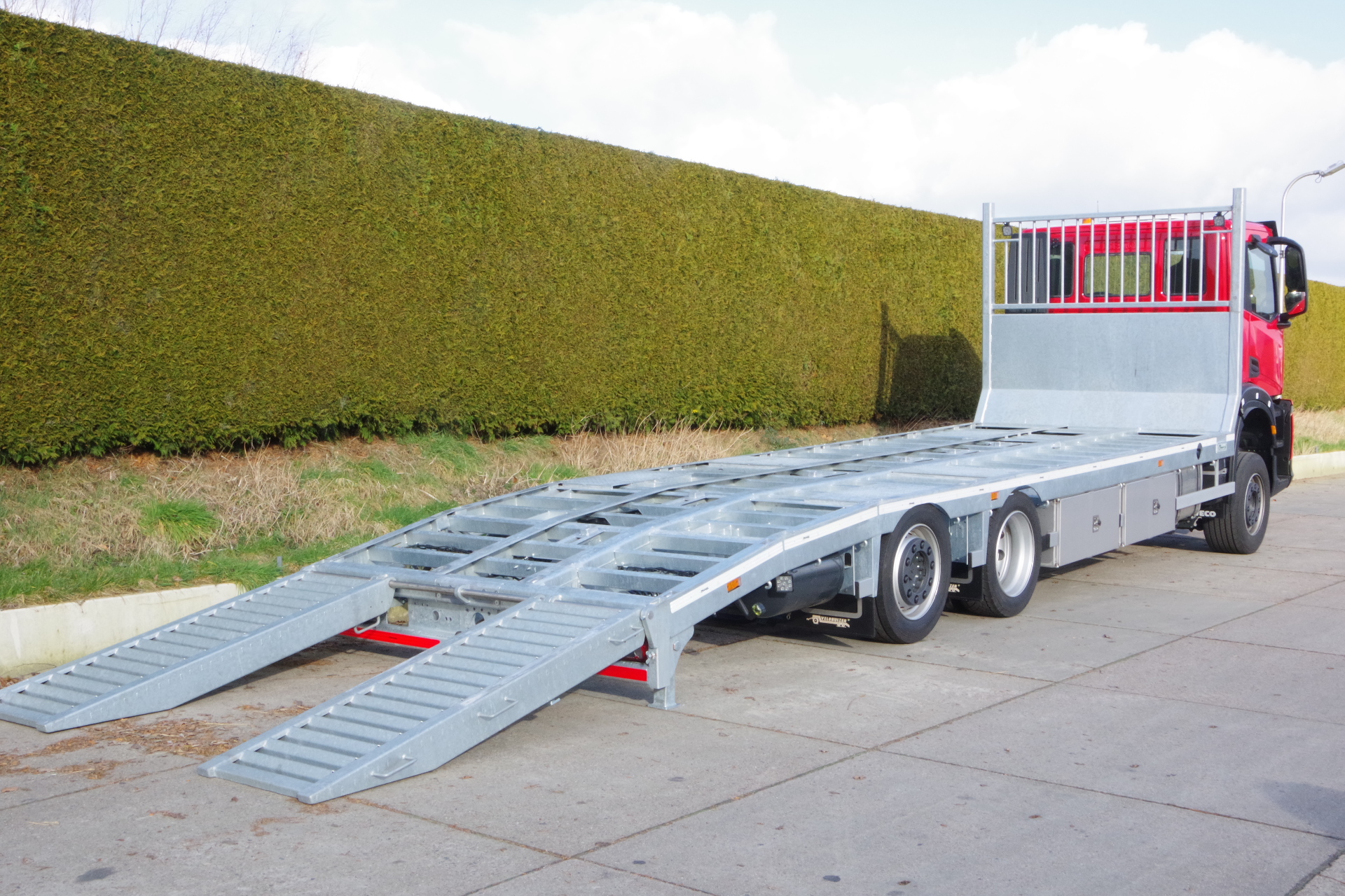 IVECO_S-WAY_oprijwagen 29-85 oprijstand