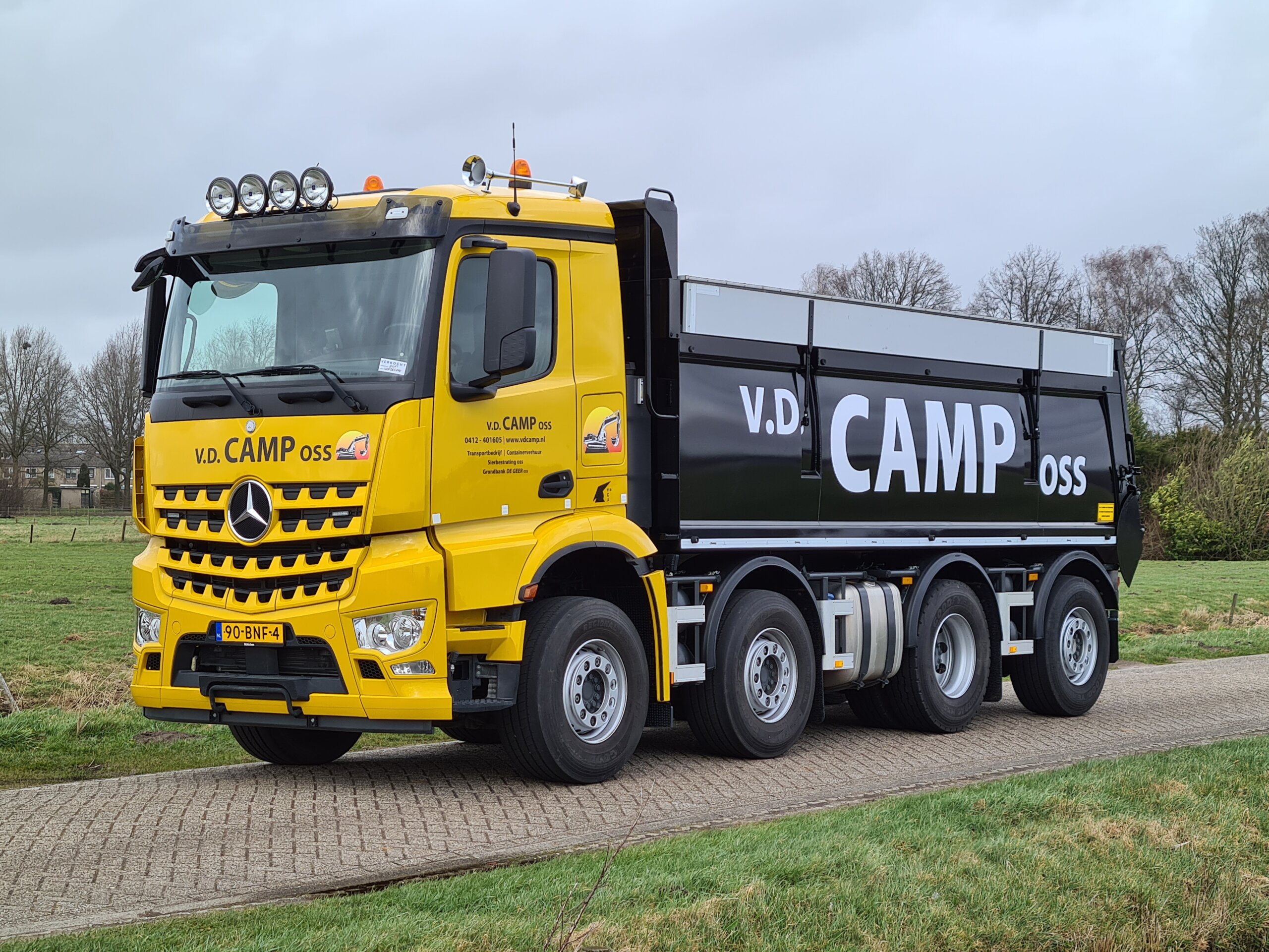 Mercedes AROCS Kipper Wide Spead vdCamp-Oss lv 3
