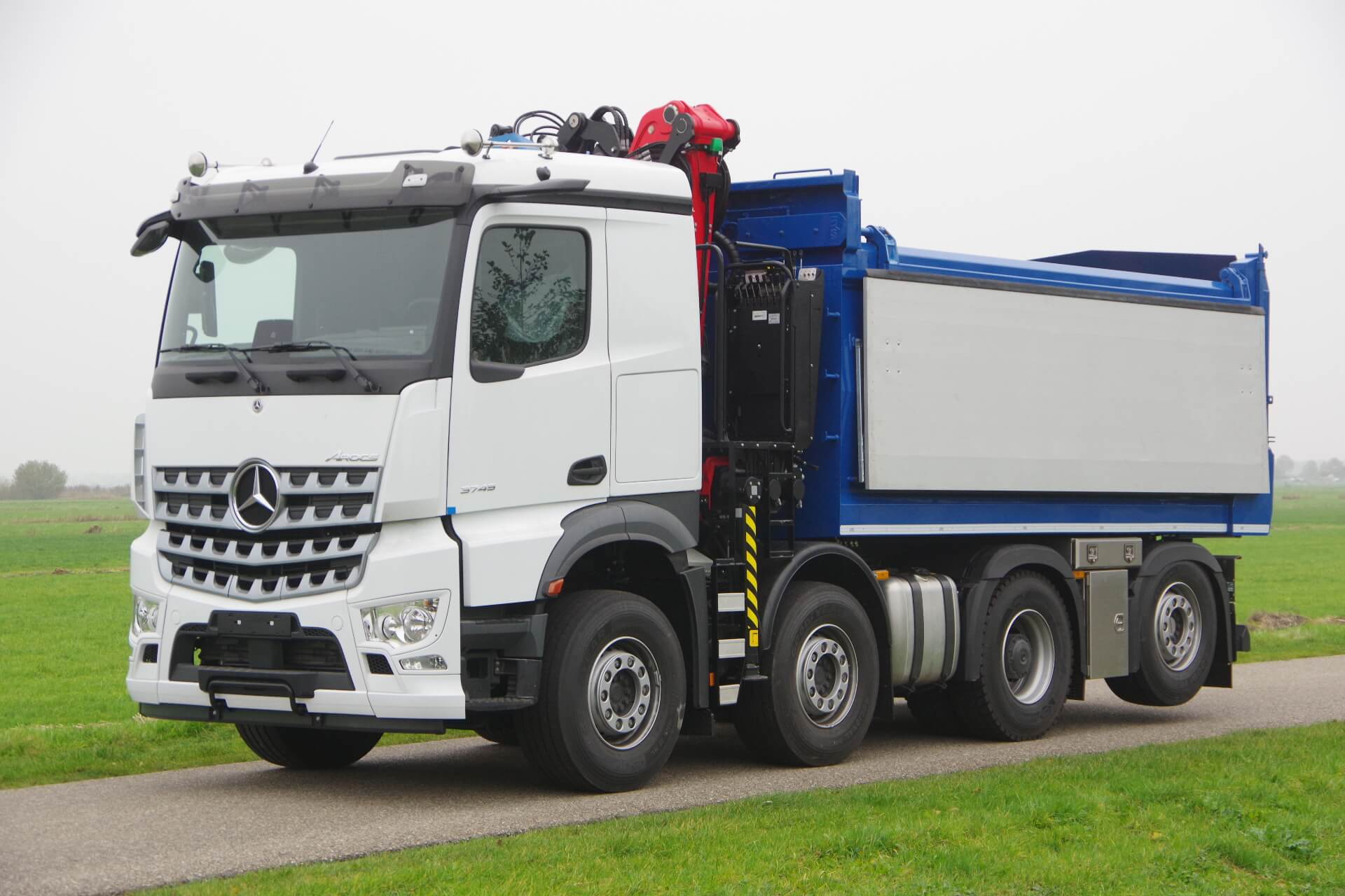 MERCEDES_Huygenvoort_8x2_wide-Spread_HMF lv 1