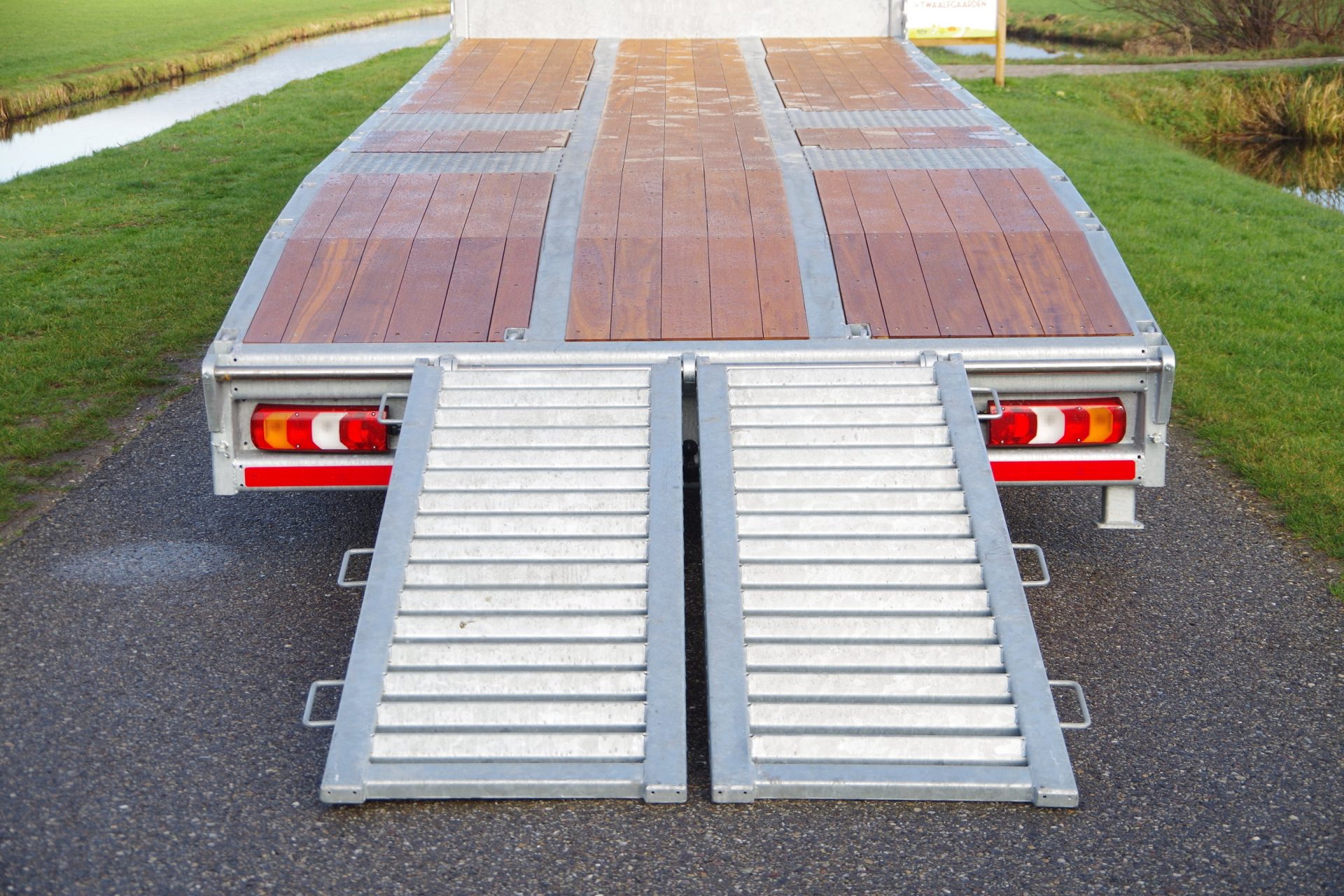 Opleg Antos 29-80goten tegen elkaar