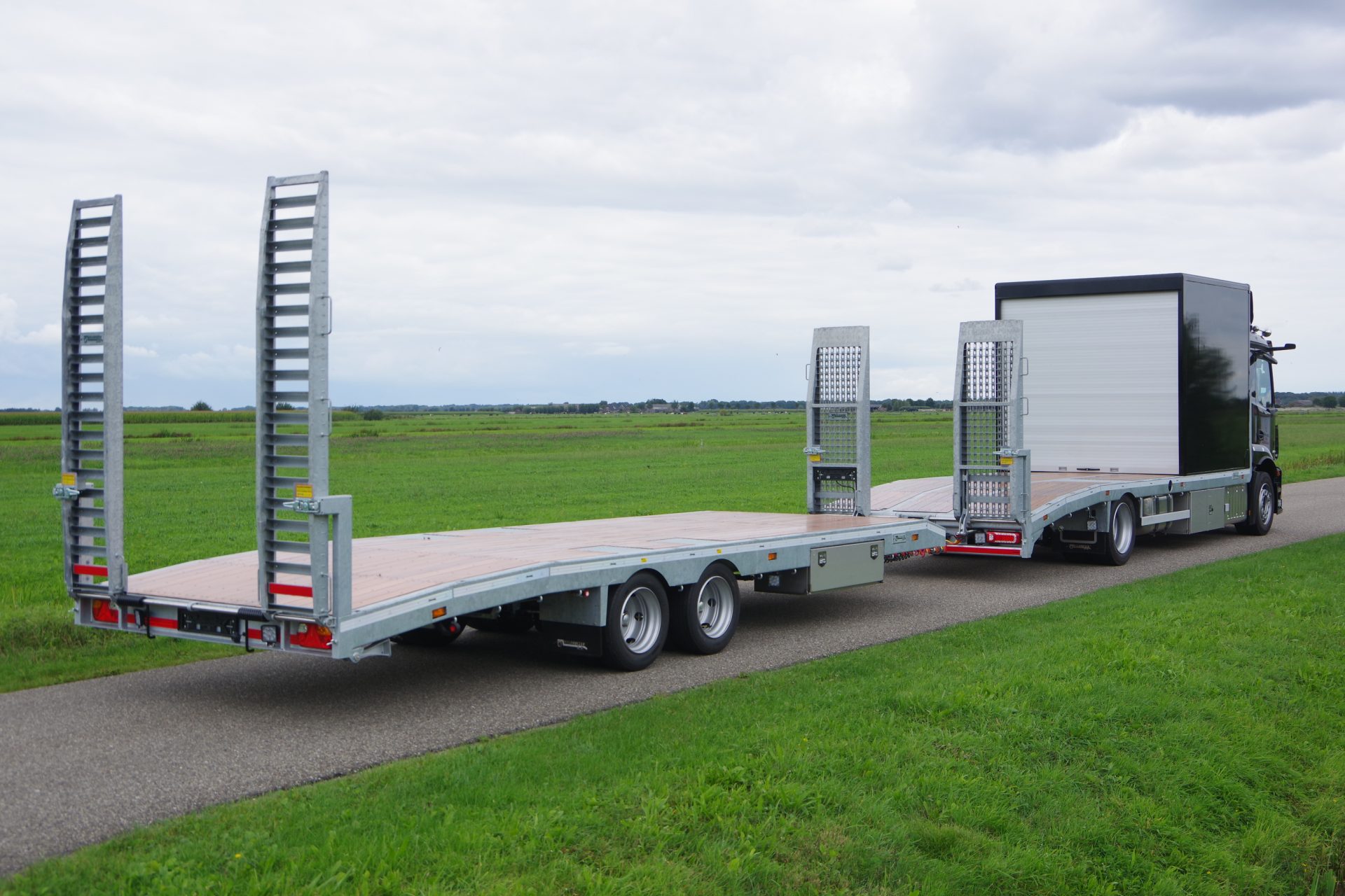 OprijArocs 20-75 met 7,5m aanhanger ra 2