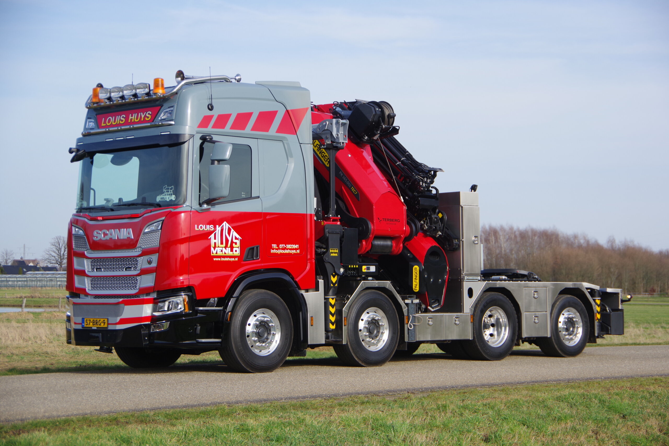 R 500 8x2 Wide Spread 165 TM Palfinger lv 1