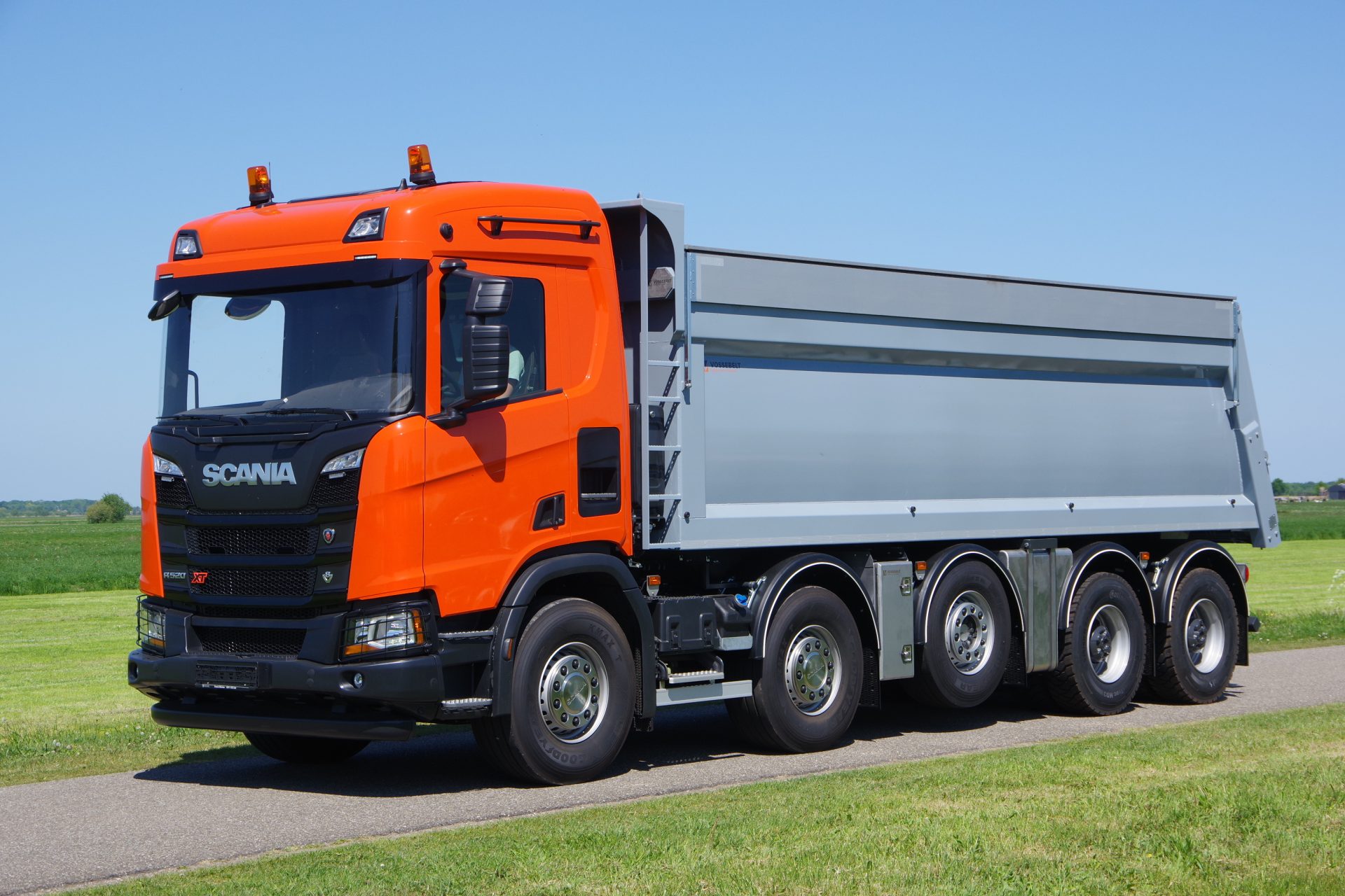 R 520 XT Midlift met Vossebelt lv 1