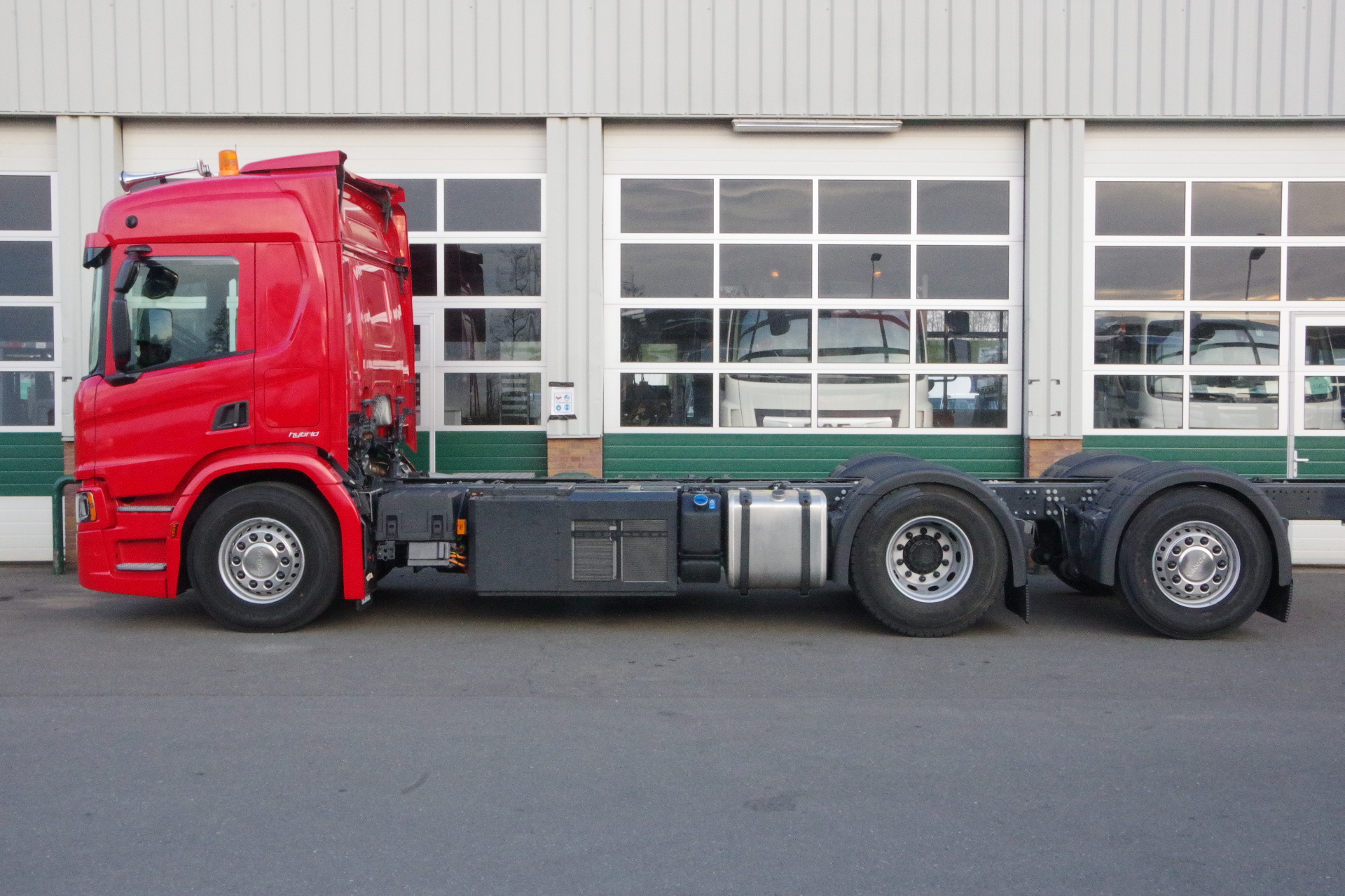 SCANIA_6x2_wide-spread_Veldhuizen_Werven lz