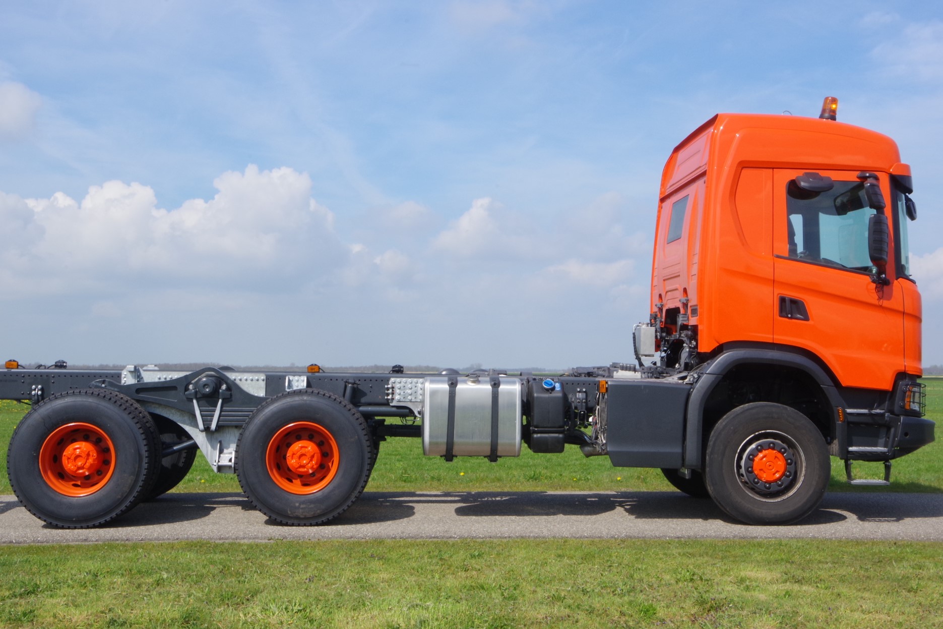 SCANIA_6x6_Wide-spread rz