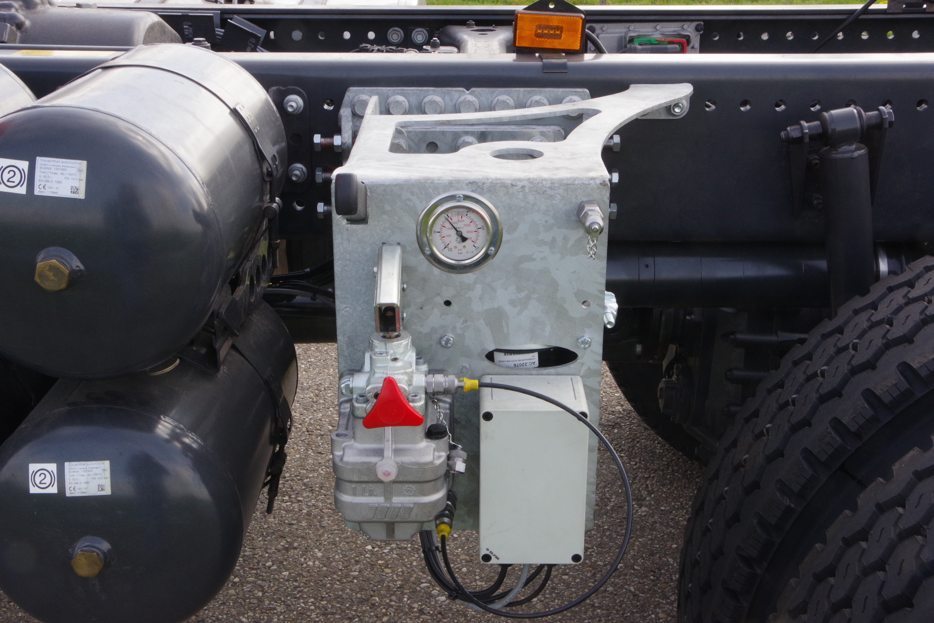 SCANIA_6x6_Wide-spread stikstof bol