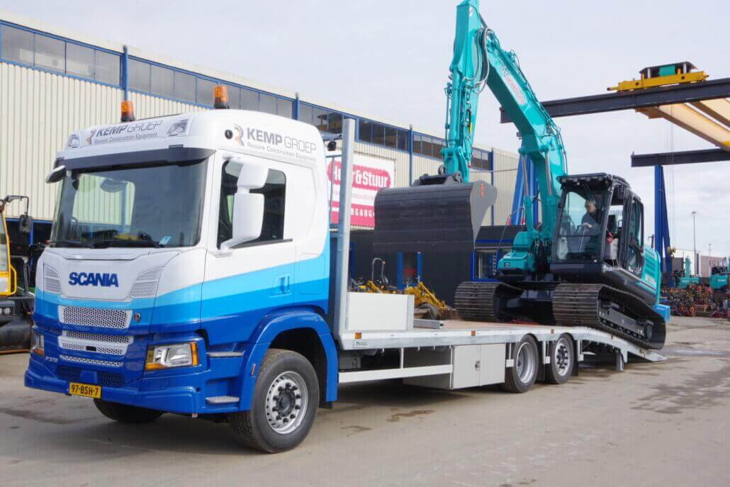 scania_kemp_veldhuizen-laden-kobelco-sc-130lc-3--1030x687