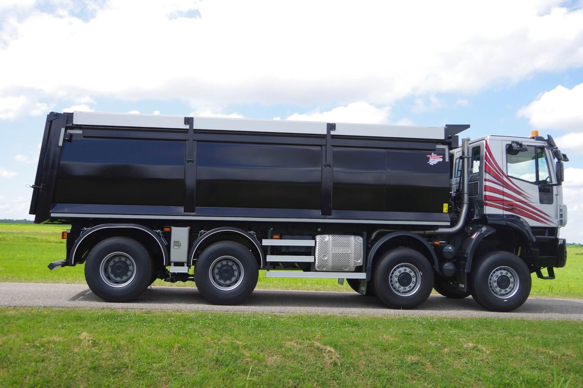 Trakker 8x8 wide spread van Doorn rz 2