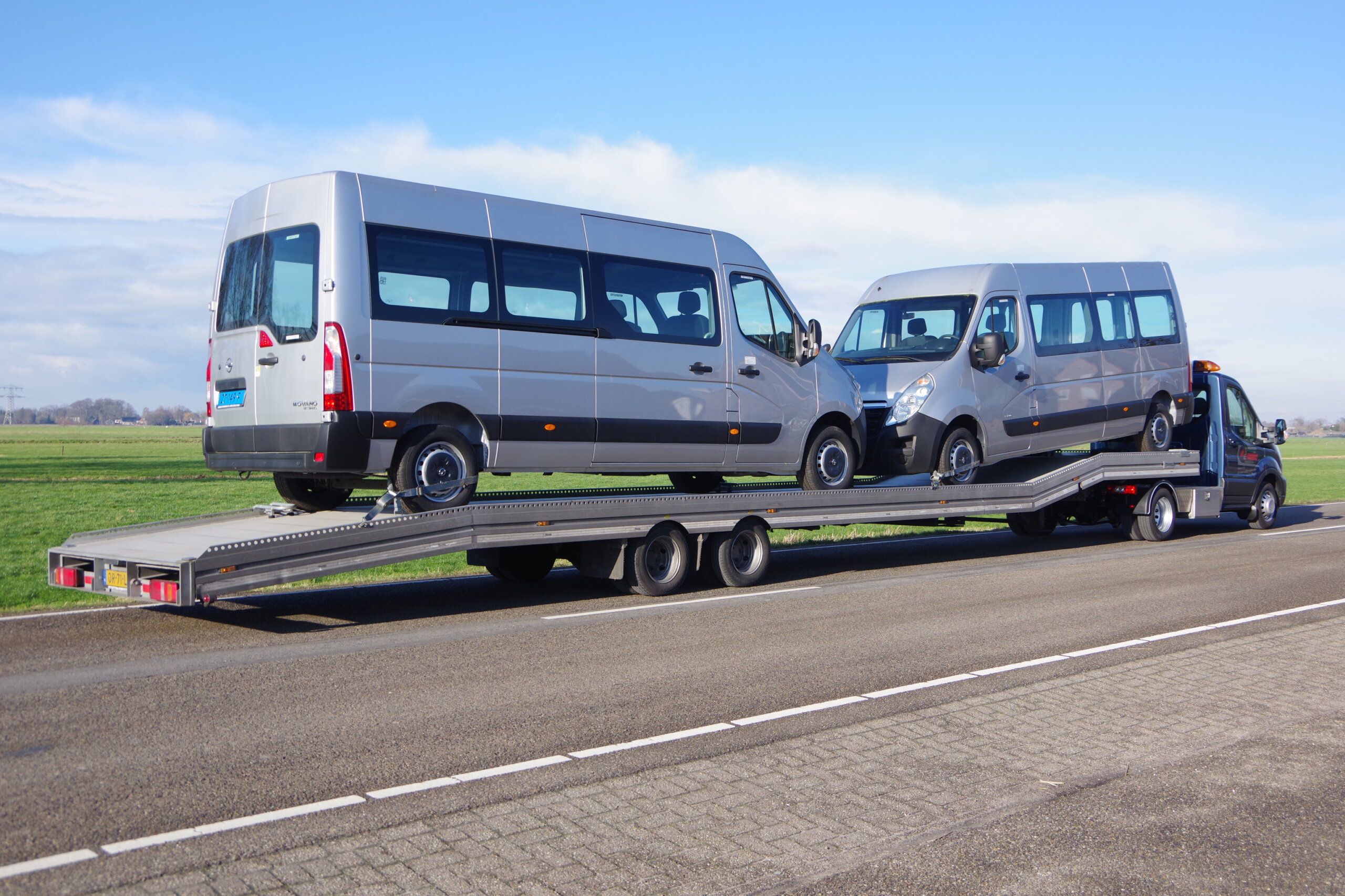 Transit 170-35 A10 met 13,6m 2x Renault ra 1