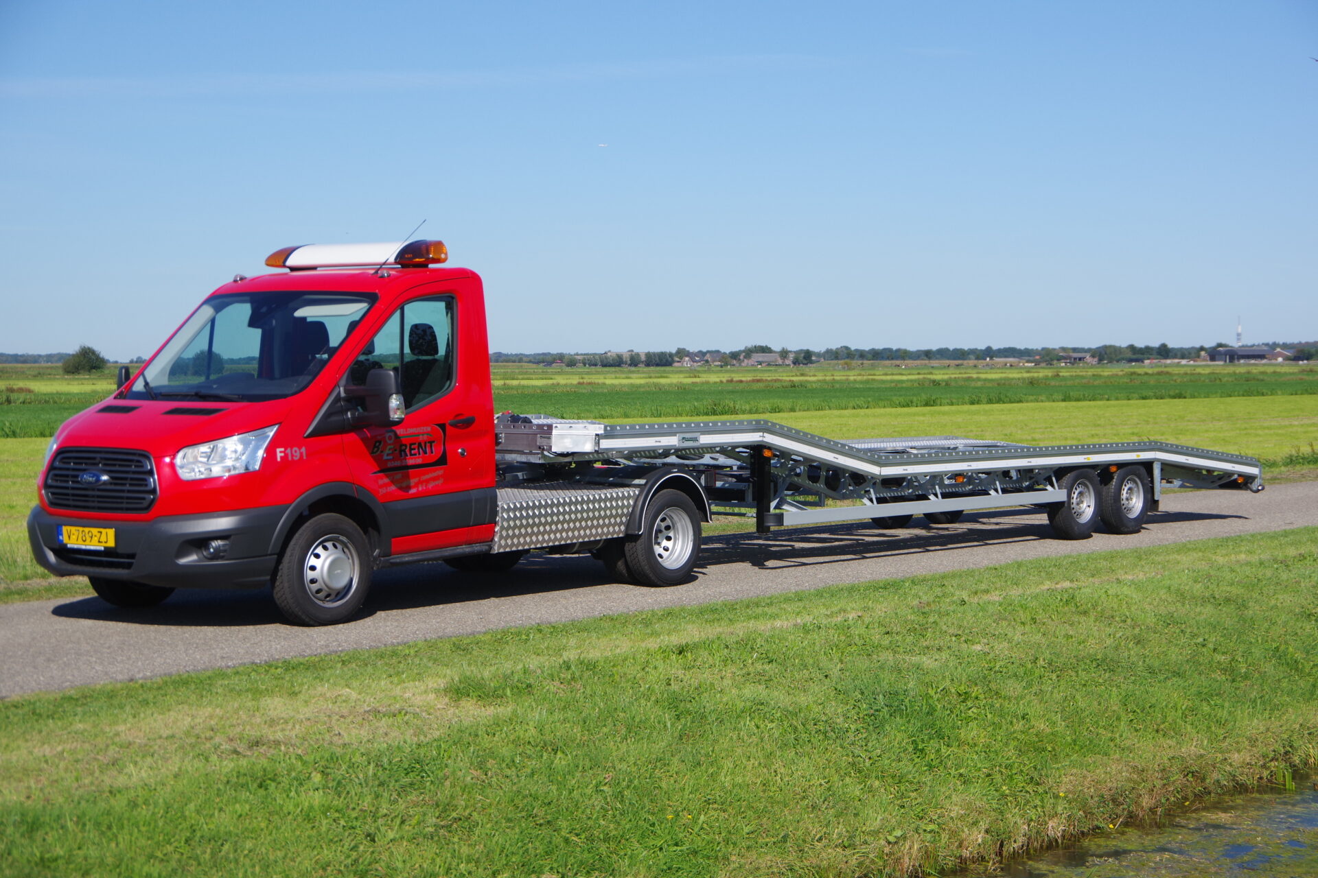 Transit met Auto oplegger Light lv 1