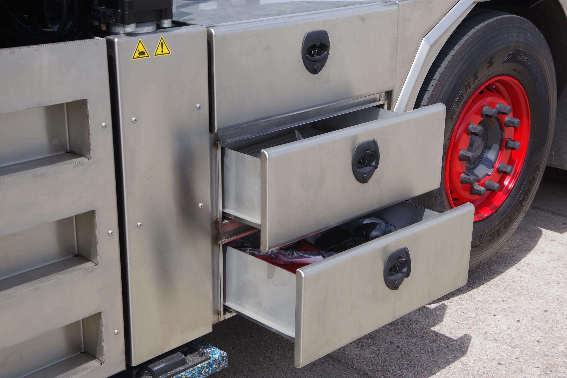 V Mourik Kraan-haak RVS kist