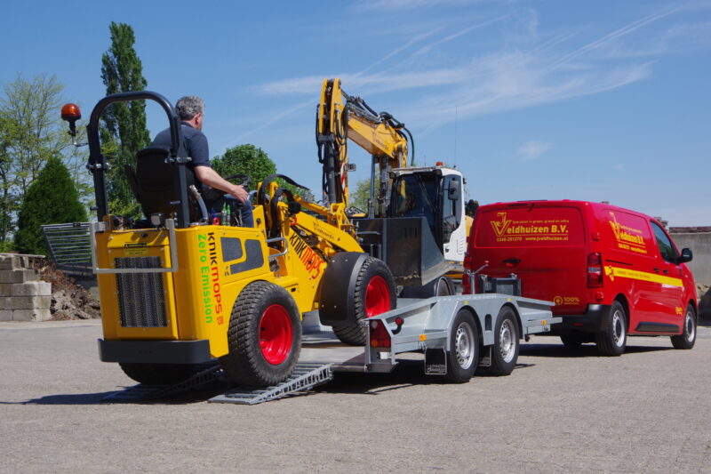 VELDHUIZEN 3.100 kg dieplader PROACE electric +Knimops electric laden laag