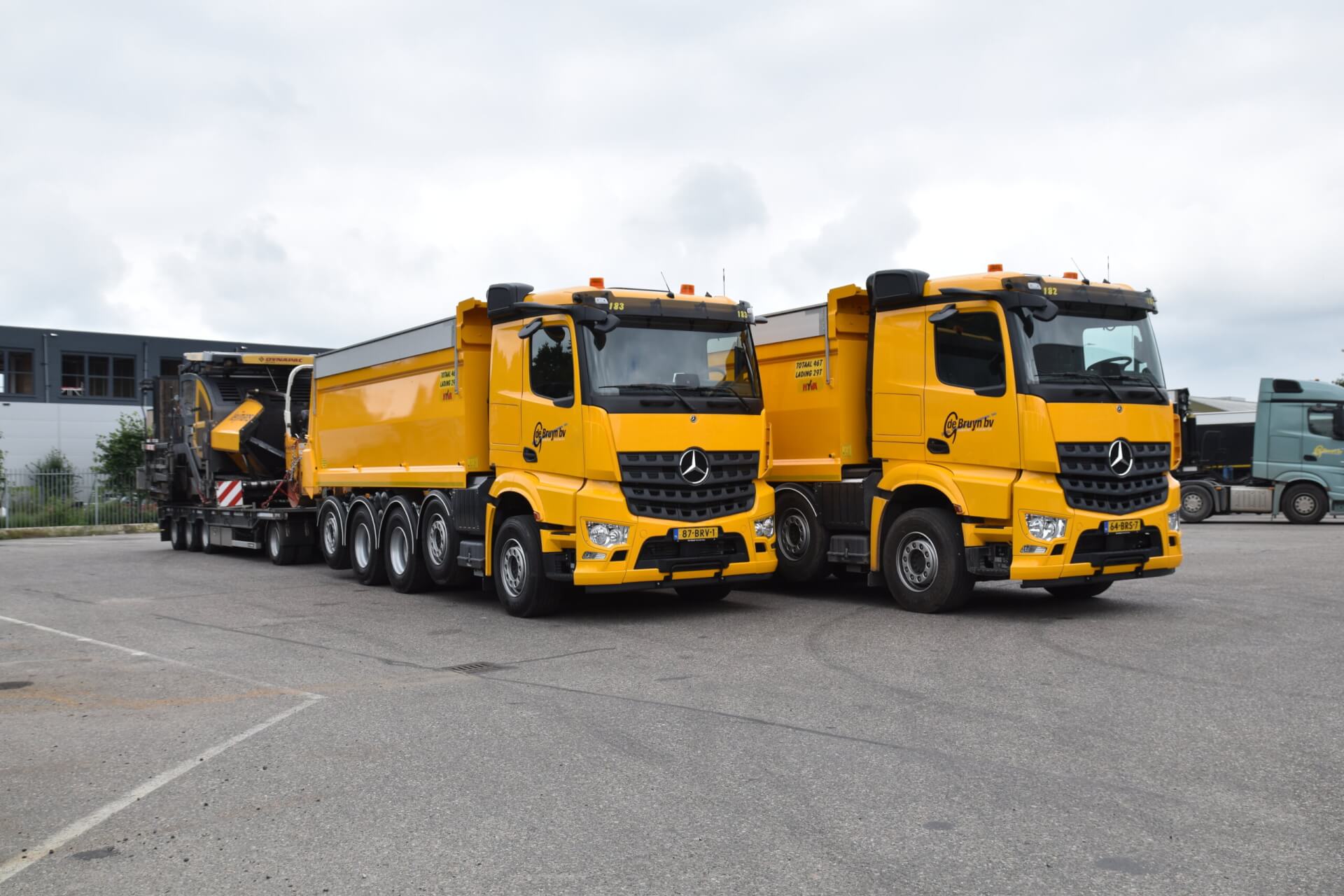 Veldhuizen-Mercedes Quadro 10x4 2x Dieplader rv 1