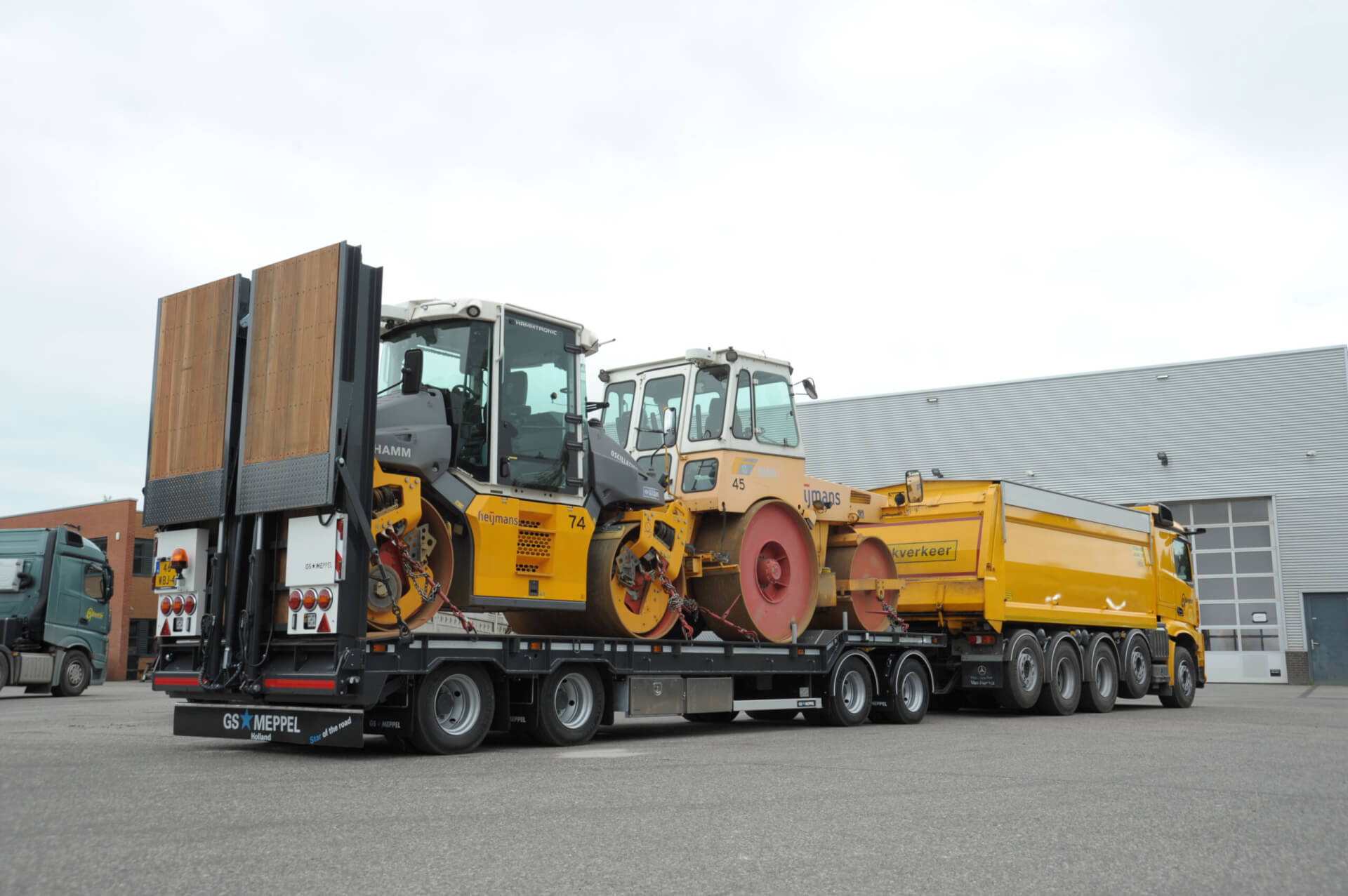 Veldhuizen-Mercedes Quadro 10x4 Asfalteer machine ra 1