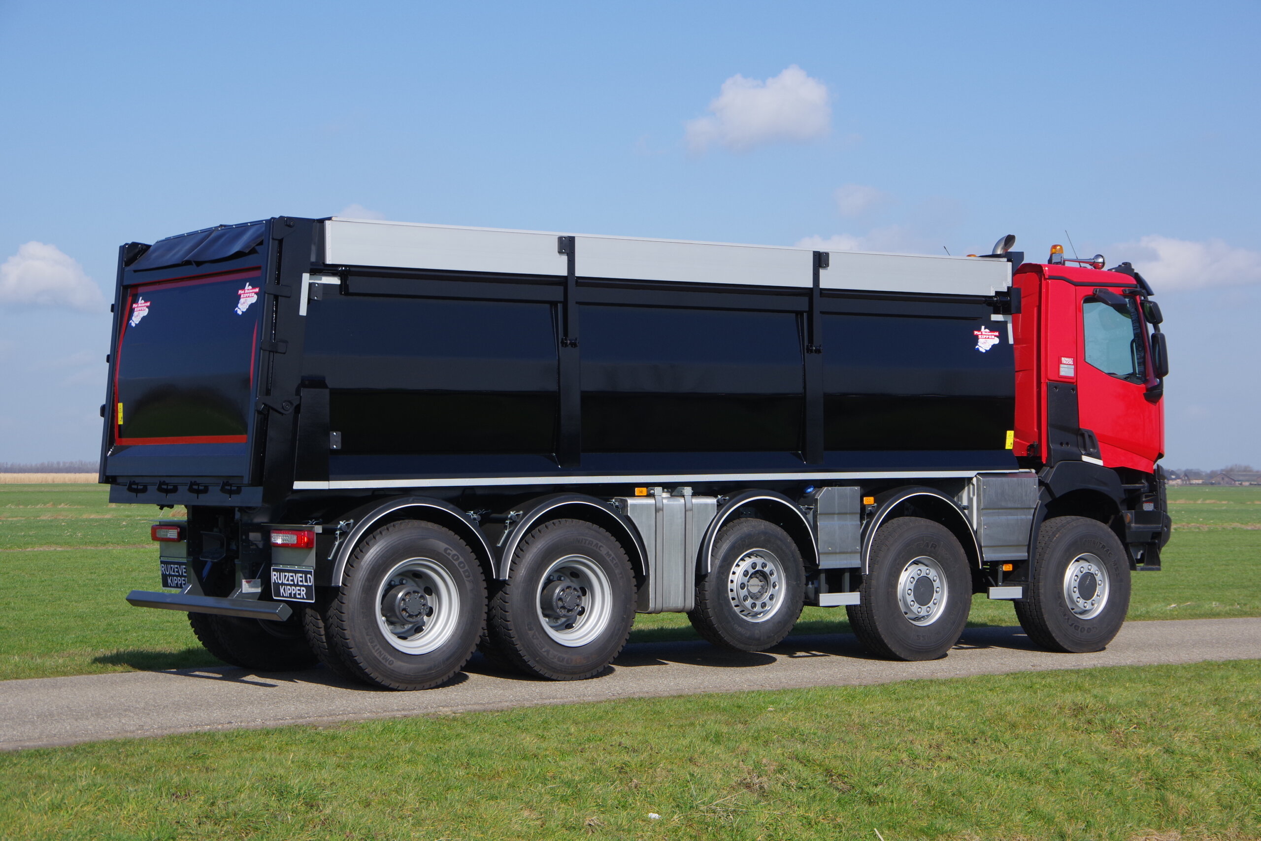 Veldhuizen-Renault-K480-kipper-10x8 ra 1