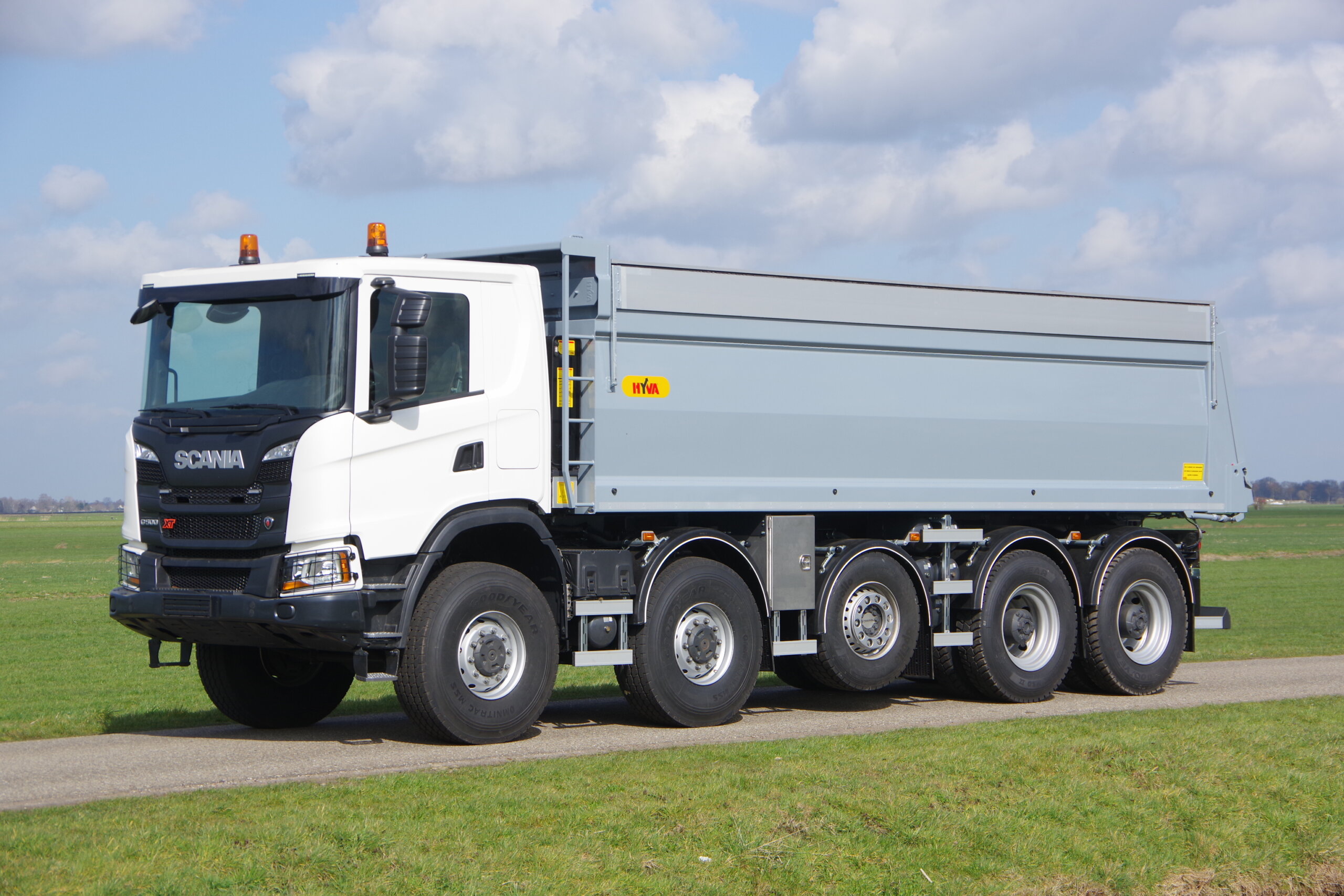 Veldhuizen-Scania-10x8 Hyva-Kipper lv 6