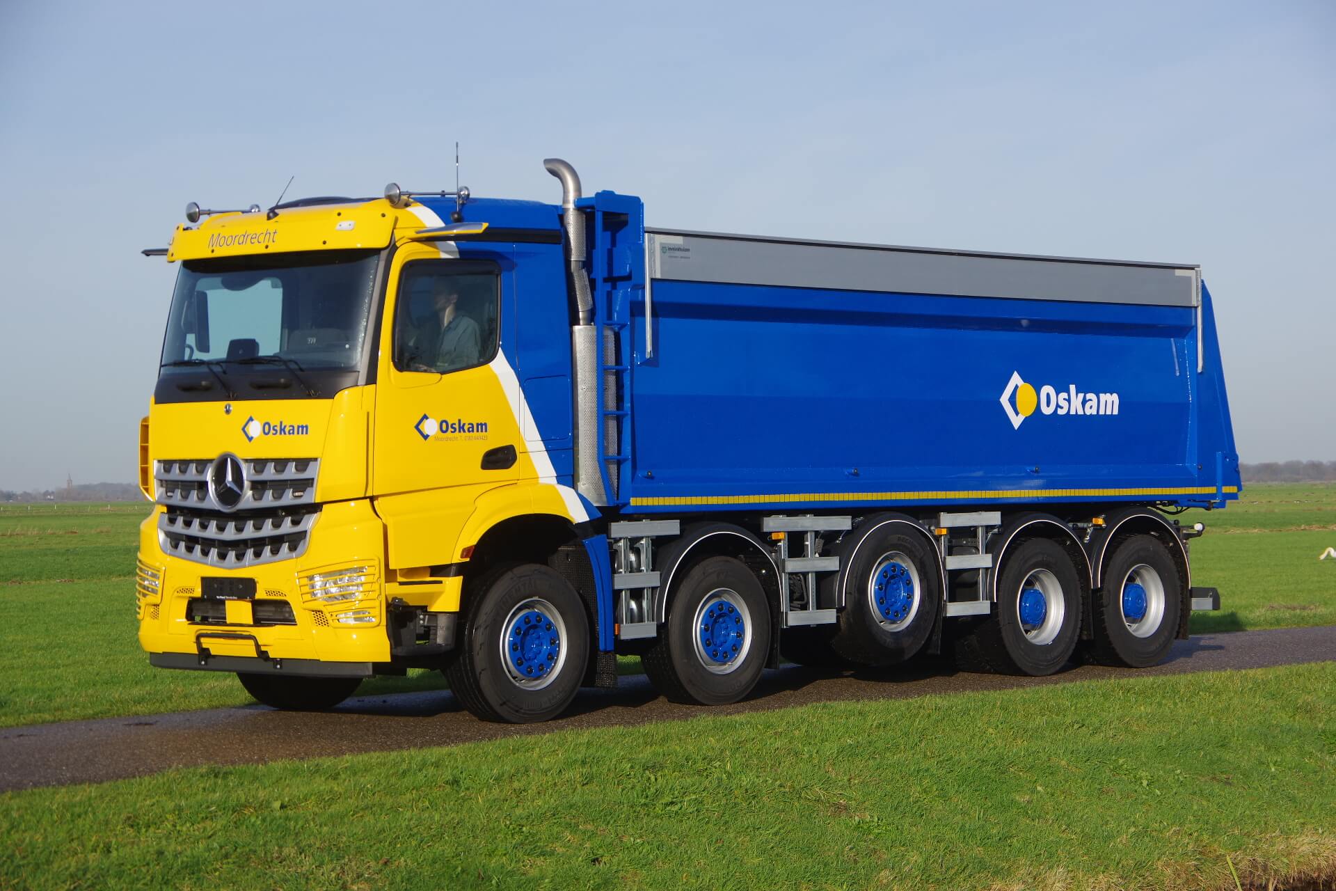 VELDHUIZEN_MERCEDES_10x4_Oskam lv 5