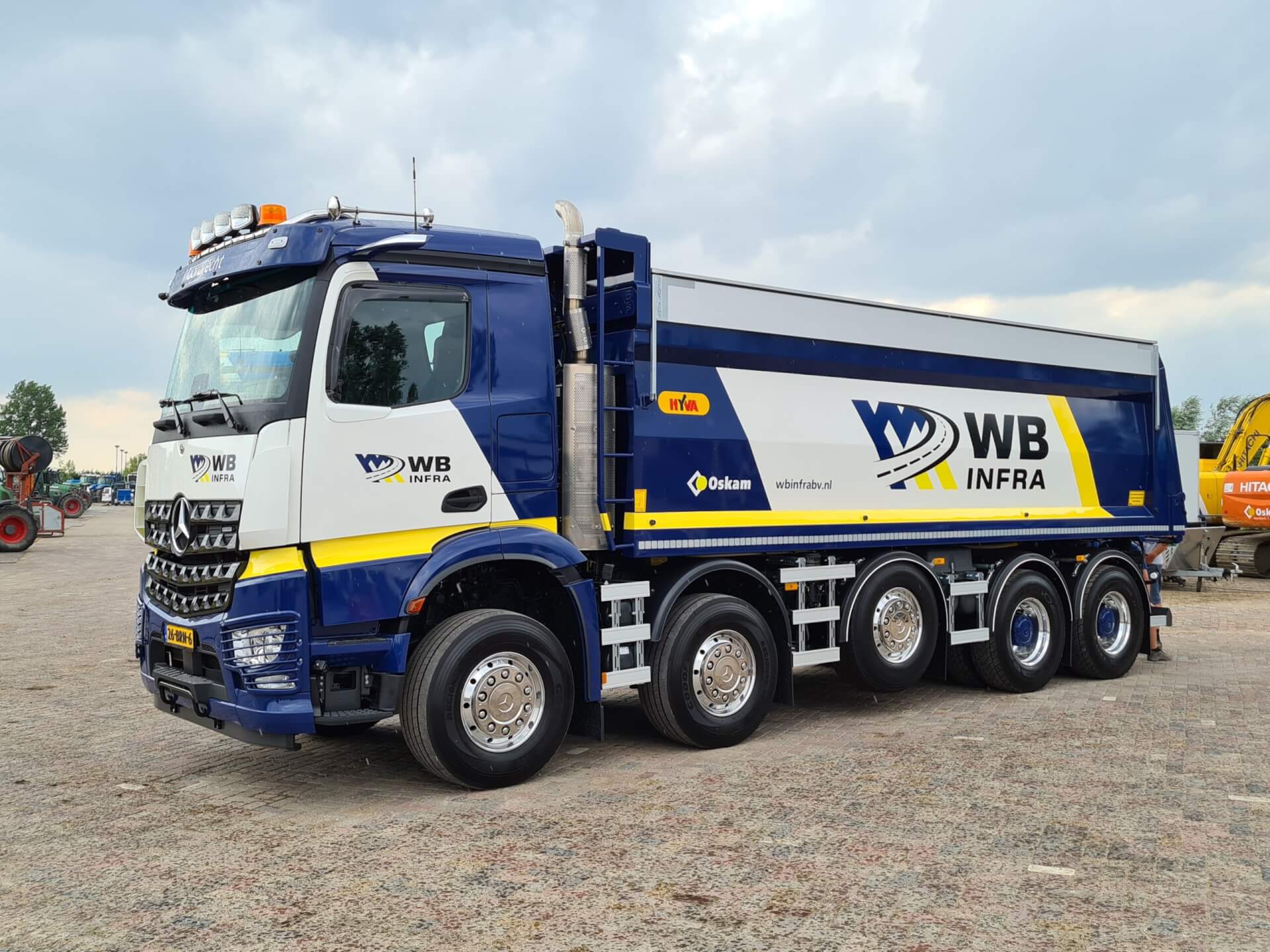 VELDHUIZEN_MERCEDES_10x8_WB stikker lv 3