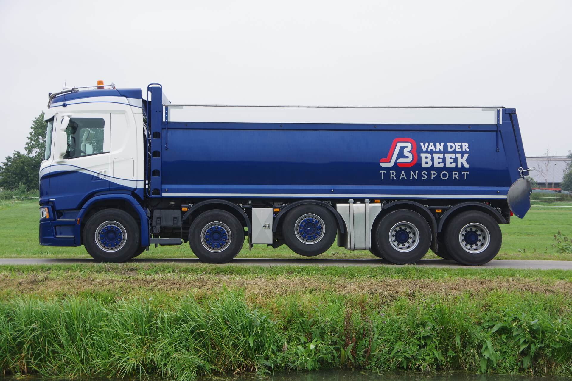 VELDHUIZEN_SCANIA_10x4_Kipper_Van Der Beek lz 1