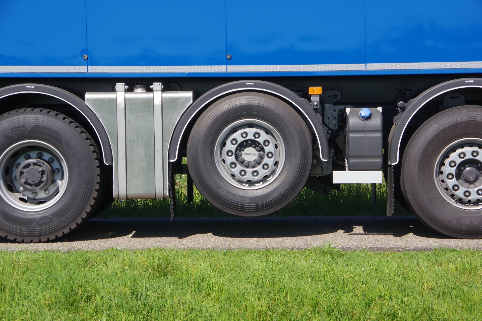 VOLVO_10x4 Hefhoogte 19cm